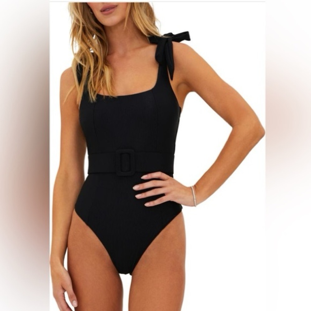 Beach Riot Sydney Black One-Piece Swimsuit with Belt size large EUC